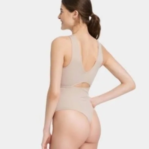 Colsie Beige Bodysuit with Cutout Design - Picture 2 of 7